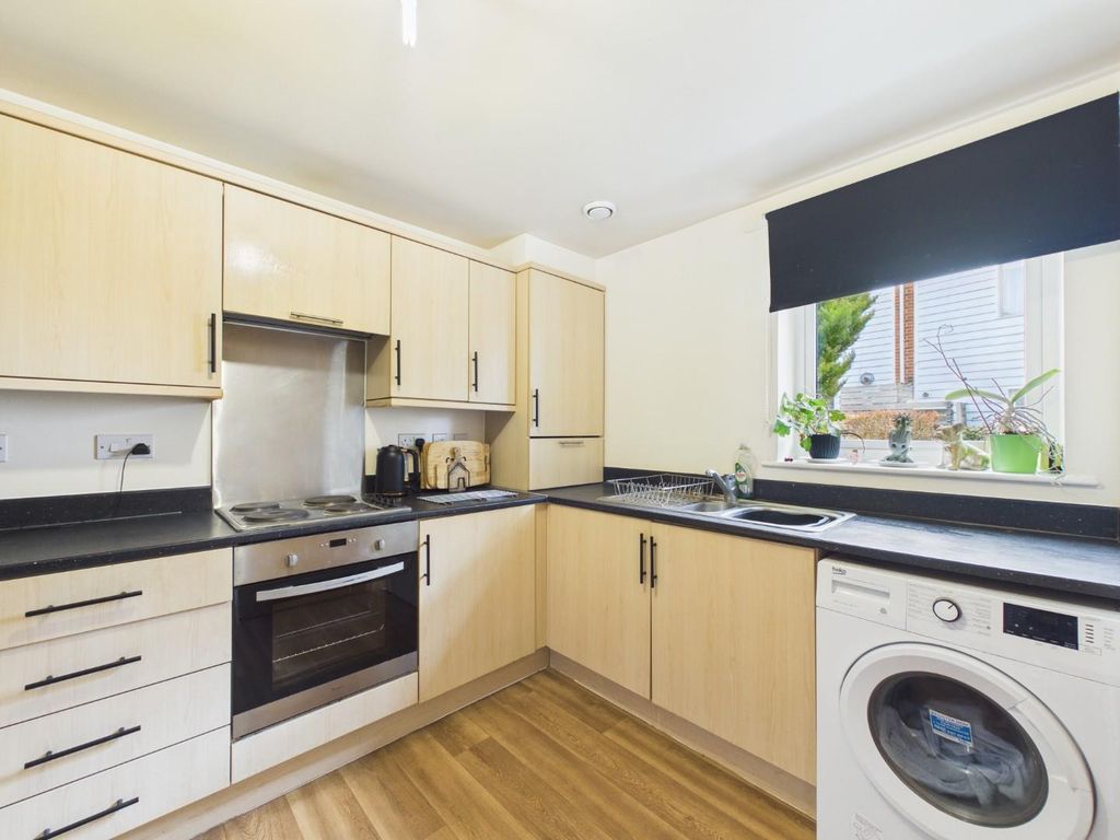 Property photo 2 of 13 Cam05010G0-Pr0068-Still007.Jpg