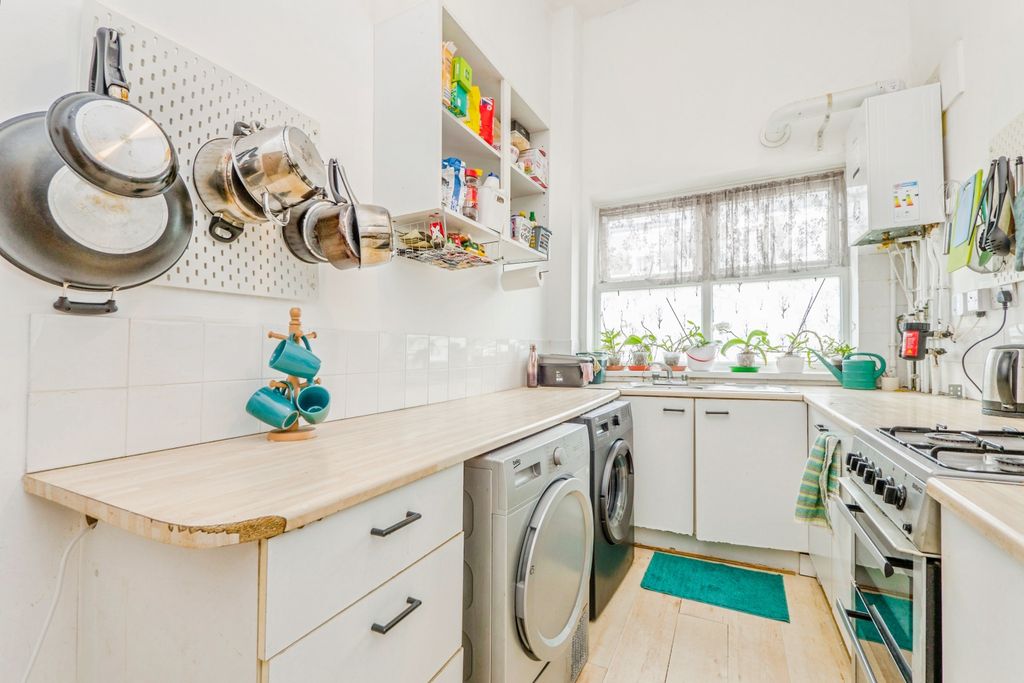 Additional image 4 of 1 bed flat for saleCourt Road, Barry CF63
