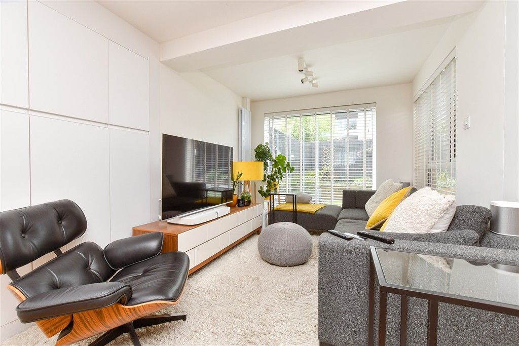 Property photo 2 of 14 Lounge/Diner