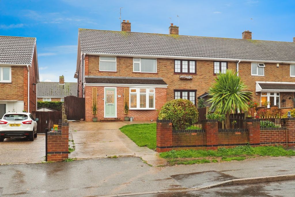 Property photo 1 of 16 Front