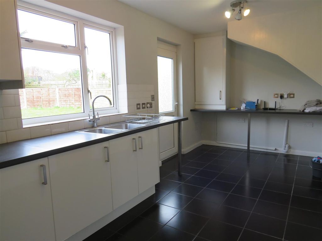 Property photo 3 of 15 Kitchen/Breakfast Room