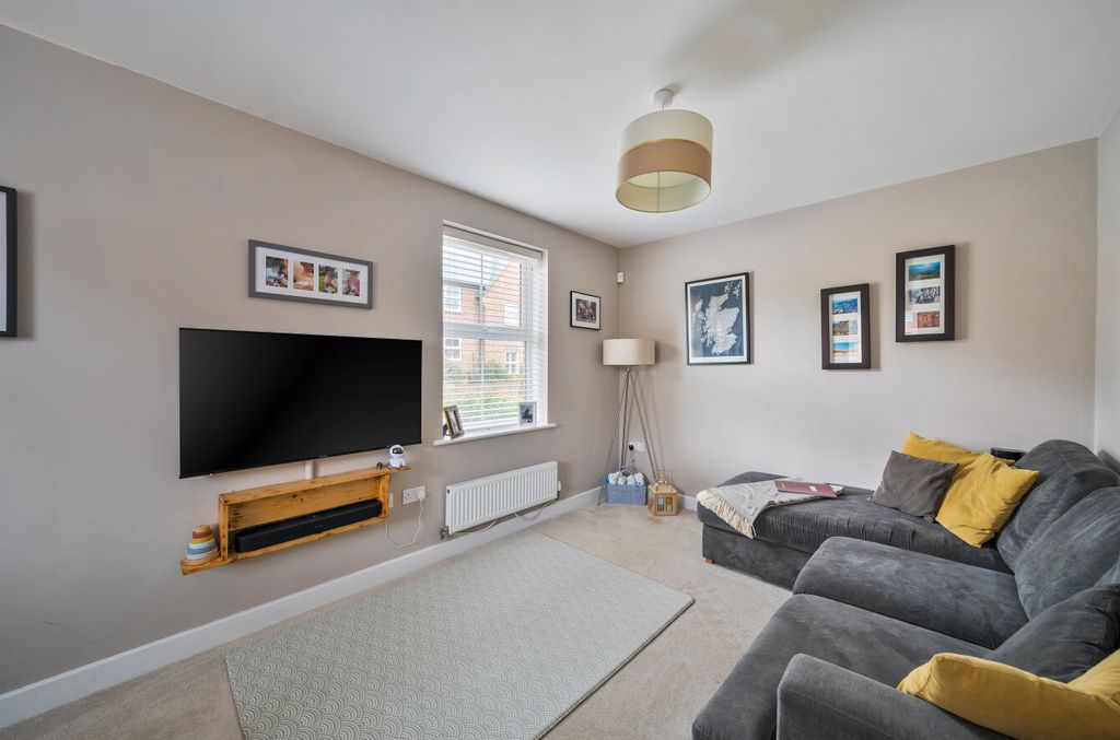 Property photo 2 of 12 1305699-5-68417A8...