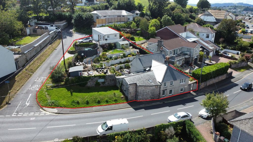 Property photo 1 of 29