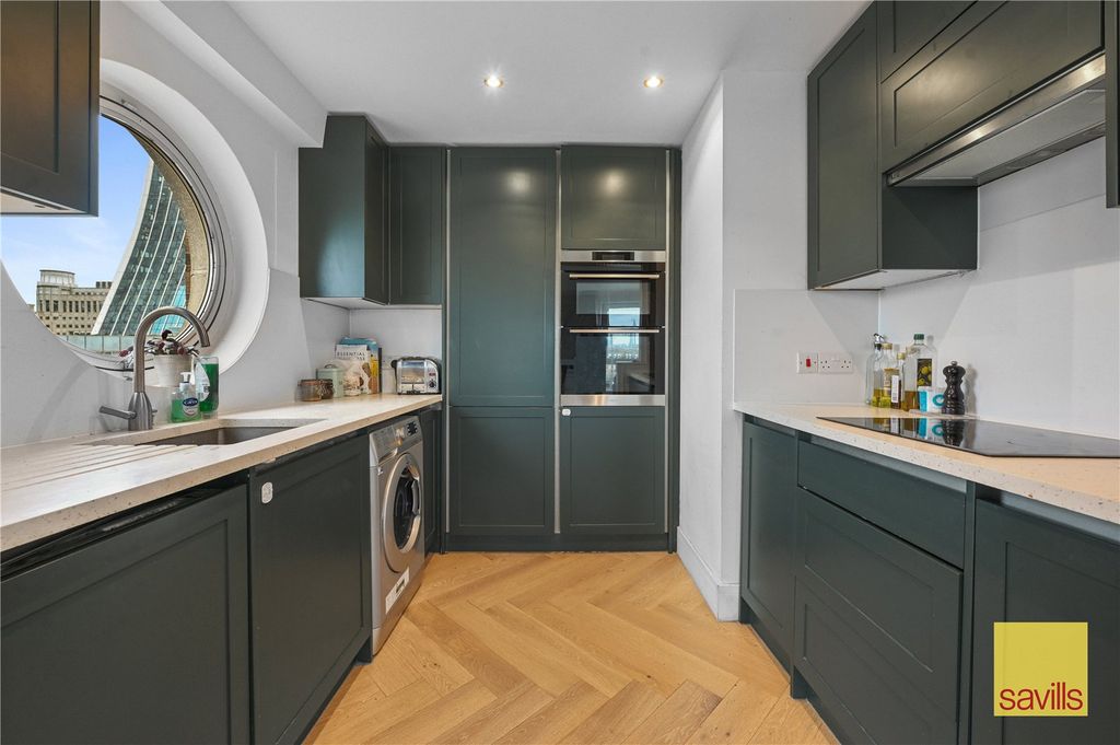 Property photo 2 of 20 Kitchen