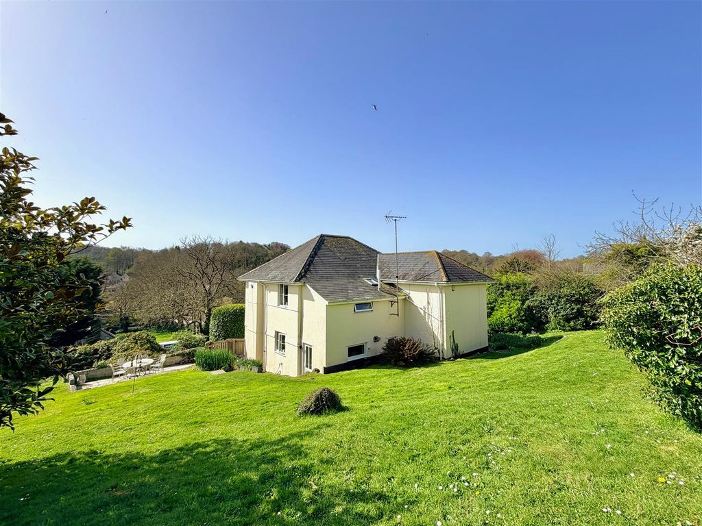 Property photo 2 of 33 Img_3121.Jpeg