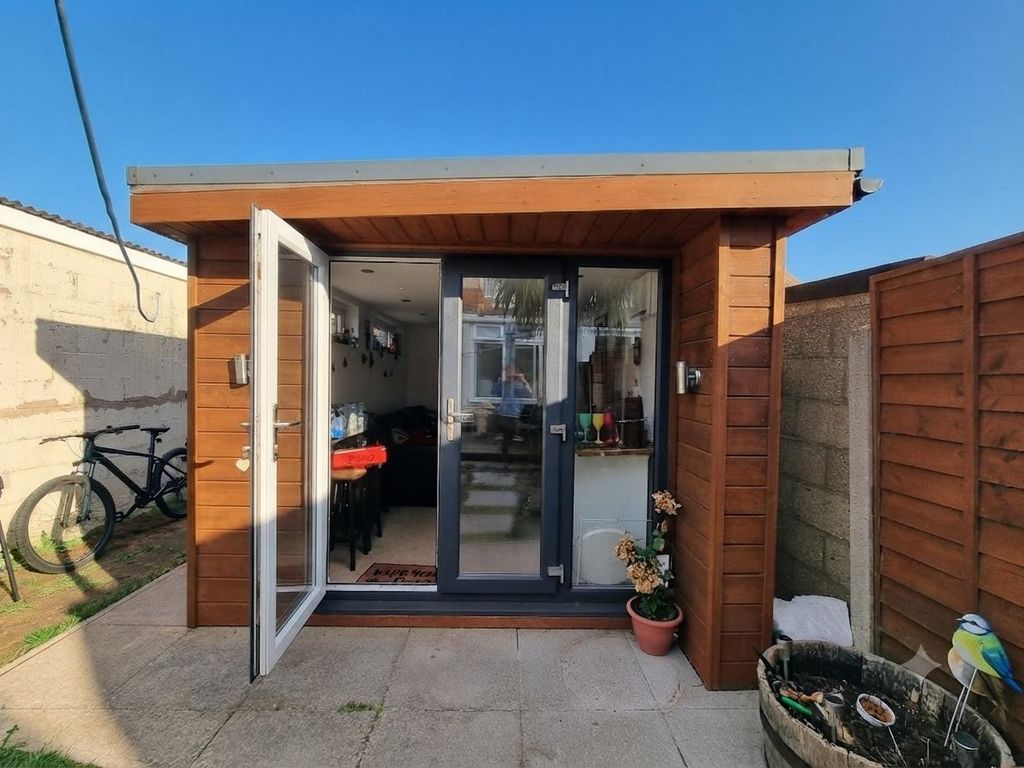 Property photo 3 of 15 Outbuilding