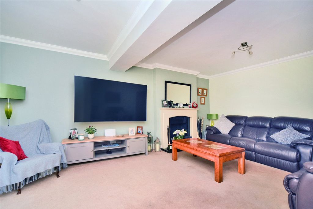 Property photo 3 of 25 Picture No. 03