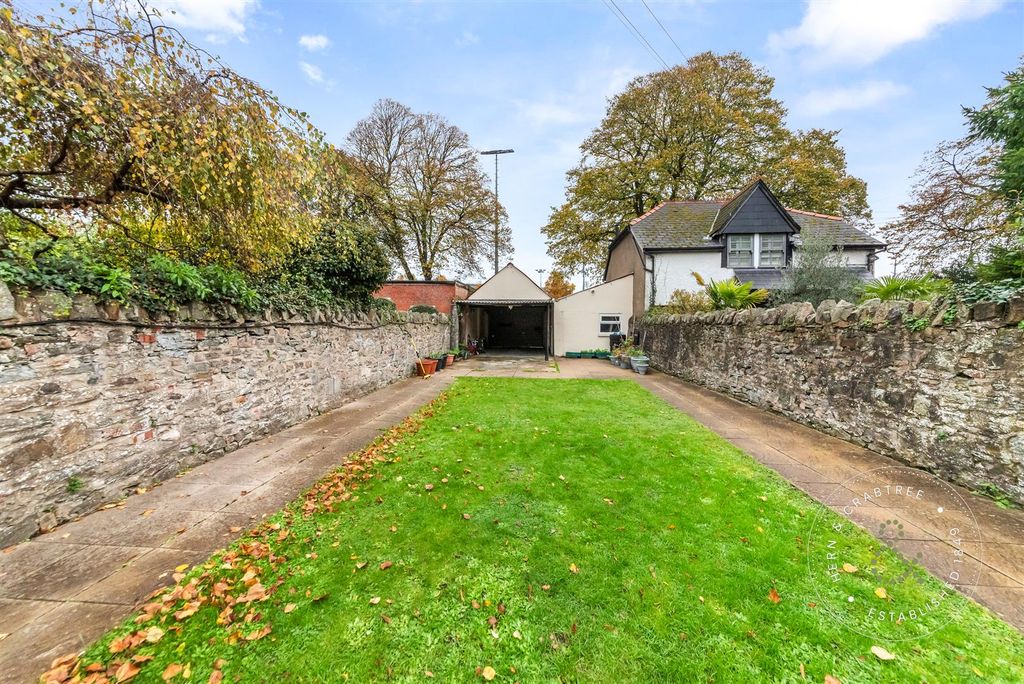 Property photo 2 of 51 Cathedral-Road-45.Jpg