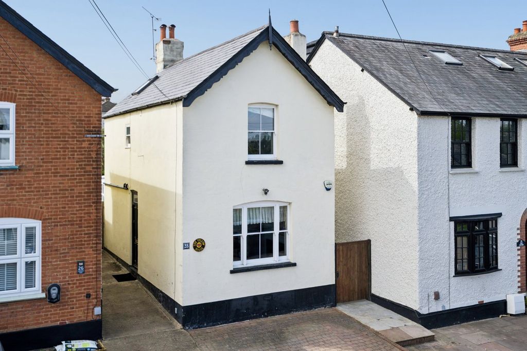 Property photo 1 of 18