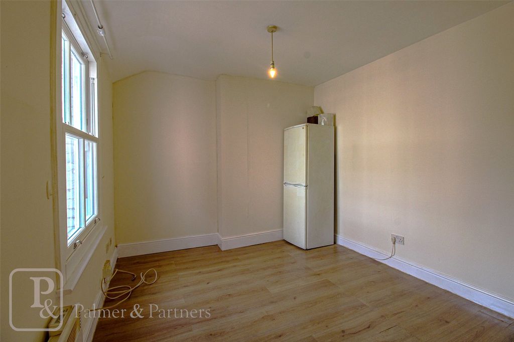 Property photo 3 of 8 Picture No. 08