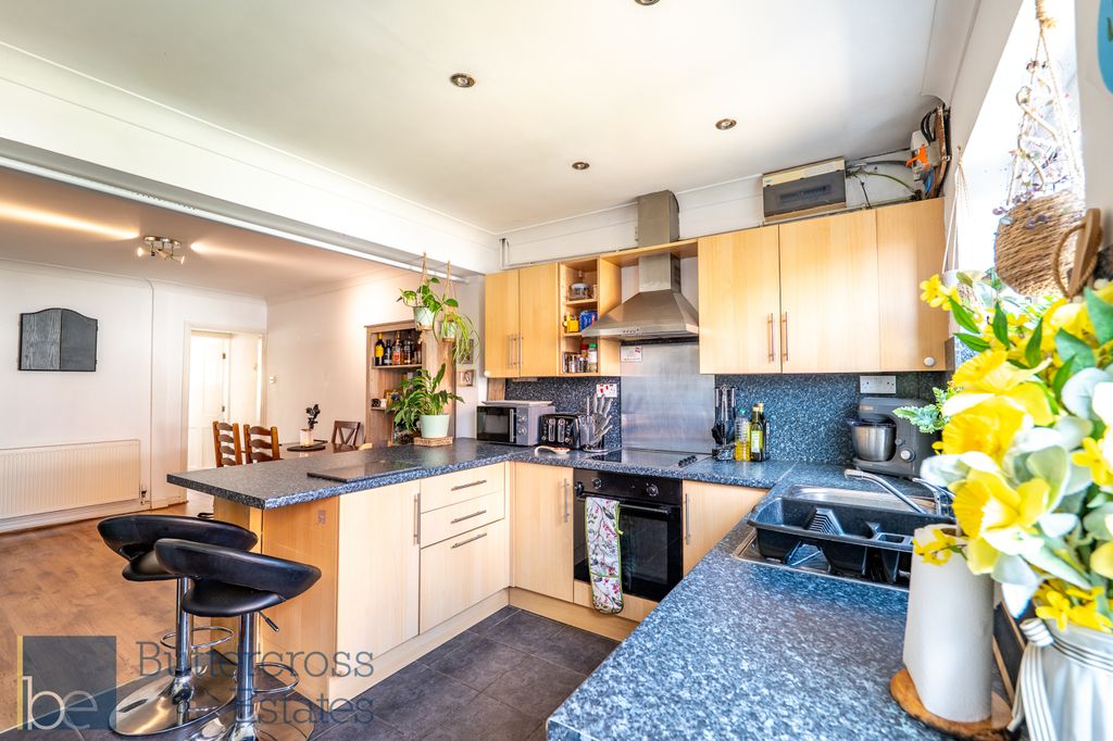 Property photo 2 of 15 Kitchen