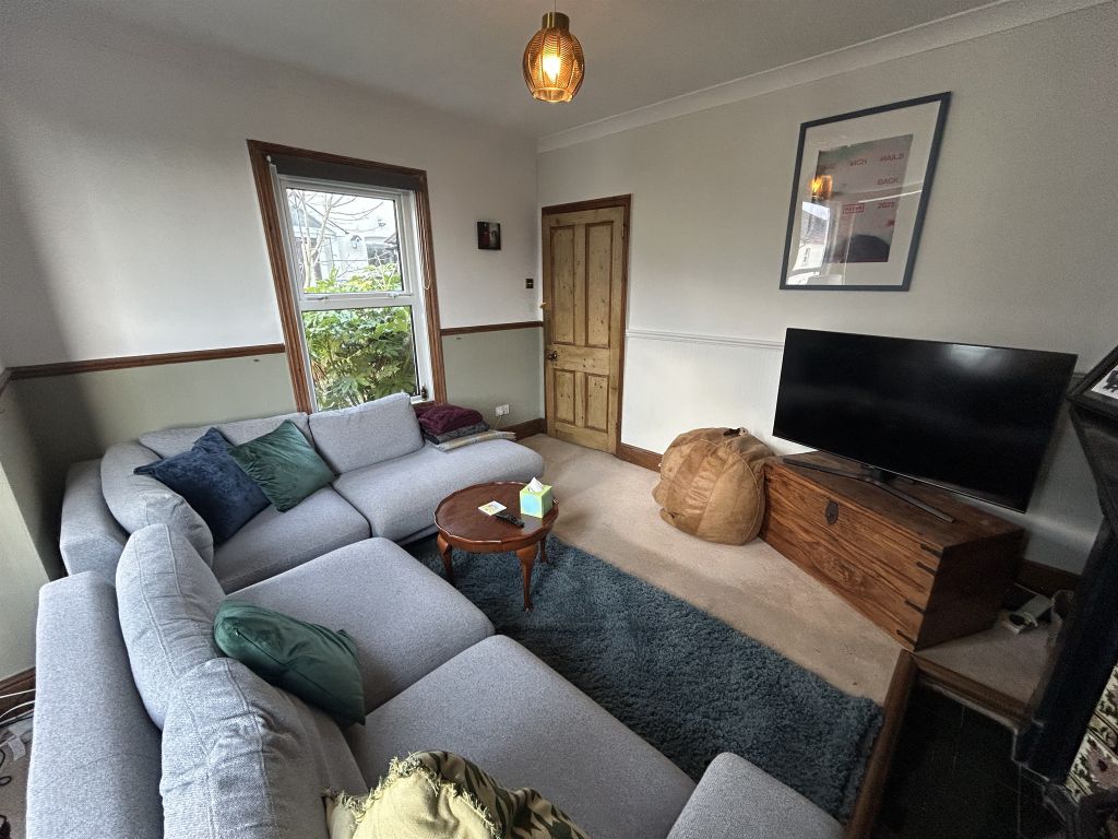 Property photo 3 of 17