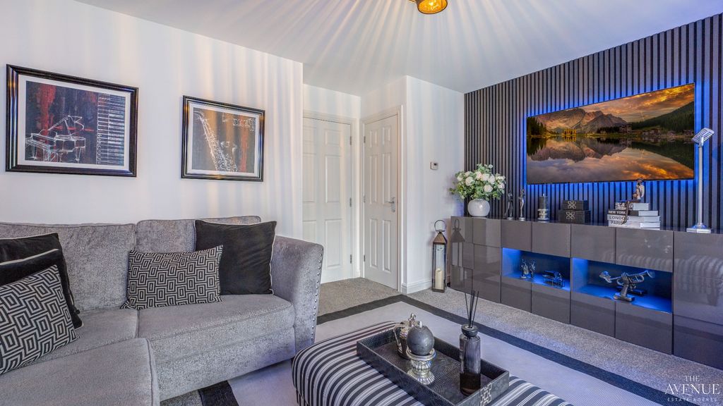 Property photo 2 of 33 4851974