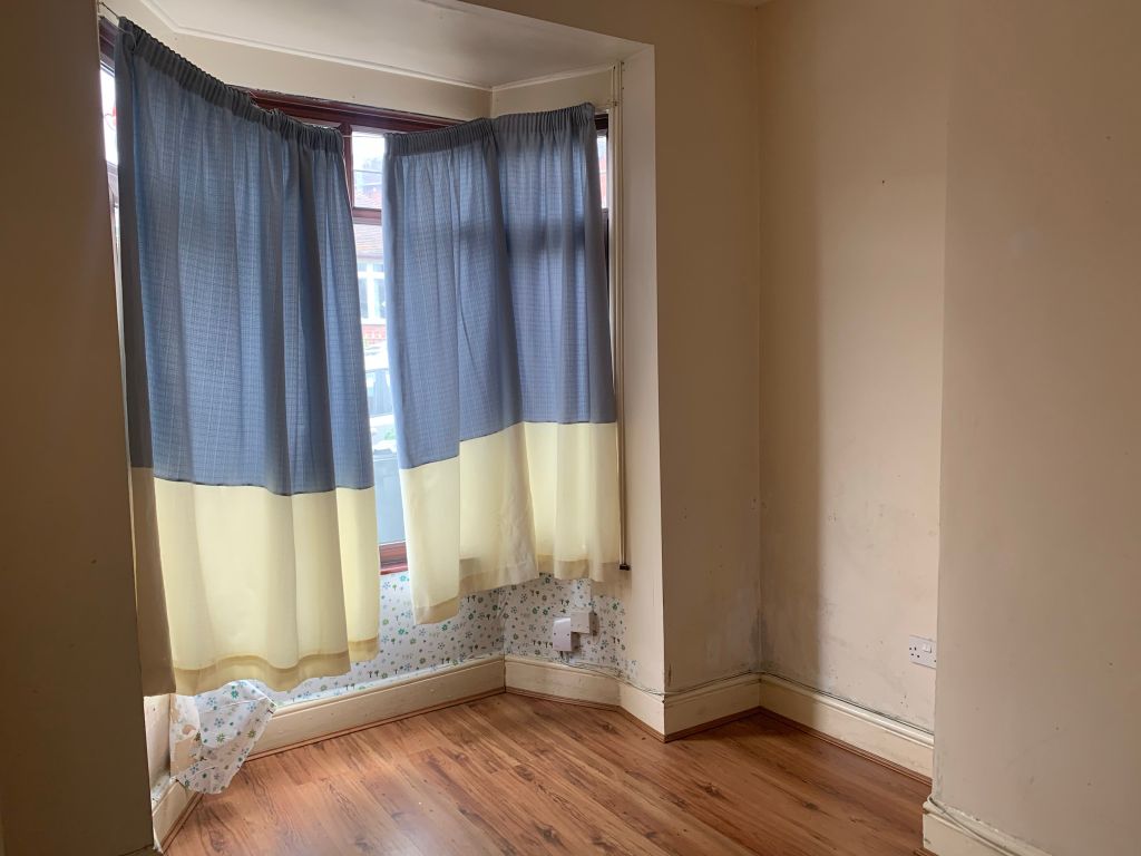 Property photo 3 of 18
