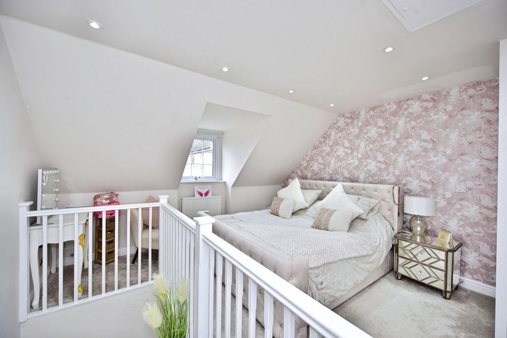 Property photo 3 of 20 Fbb_8355