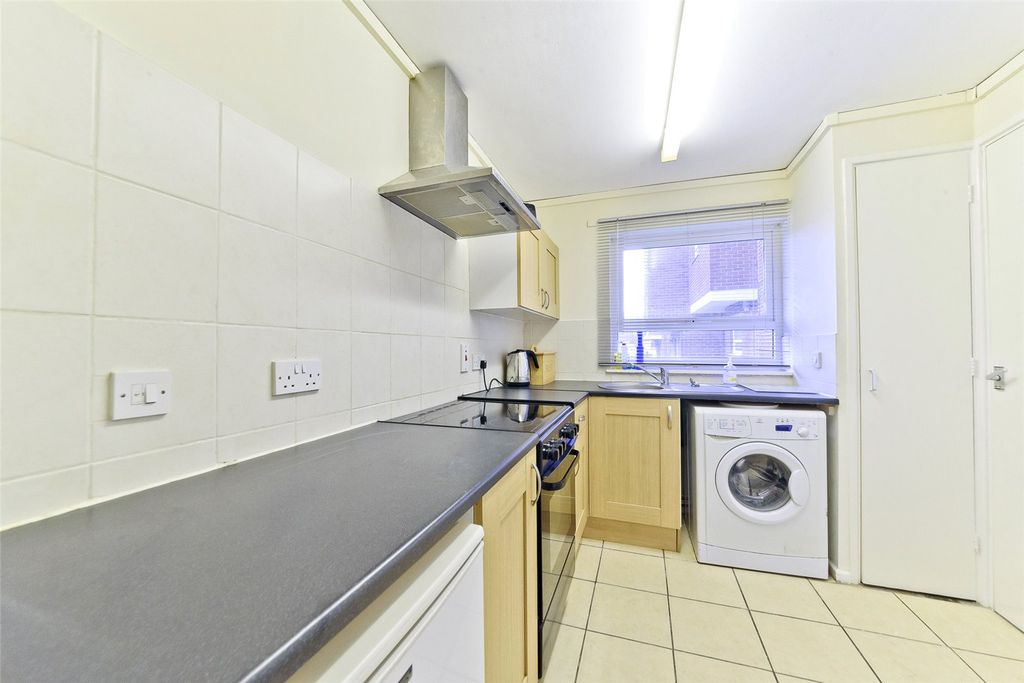 Property photo 3 of 10 Picture No. 06