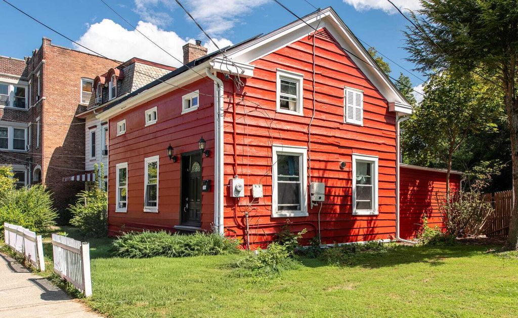 Property photo 1 of 31