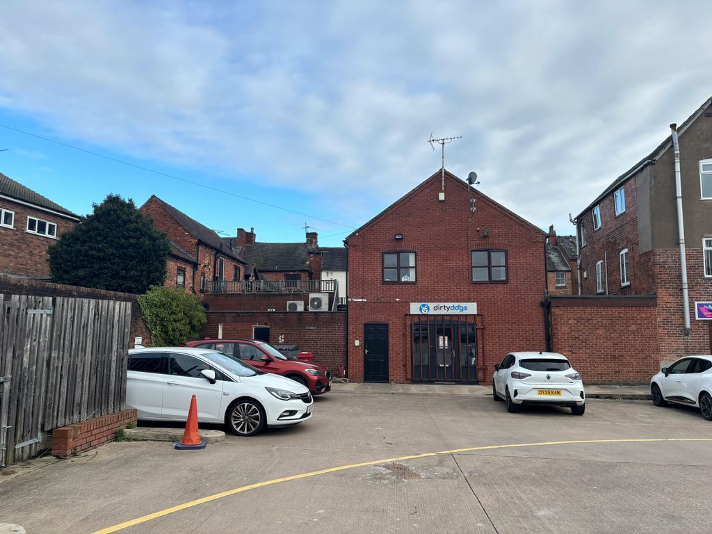 Property photo 2 of 8 29d To The Rear