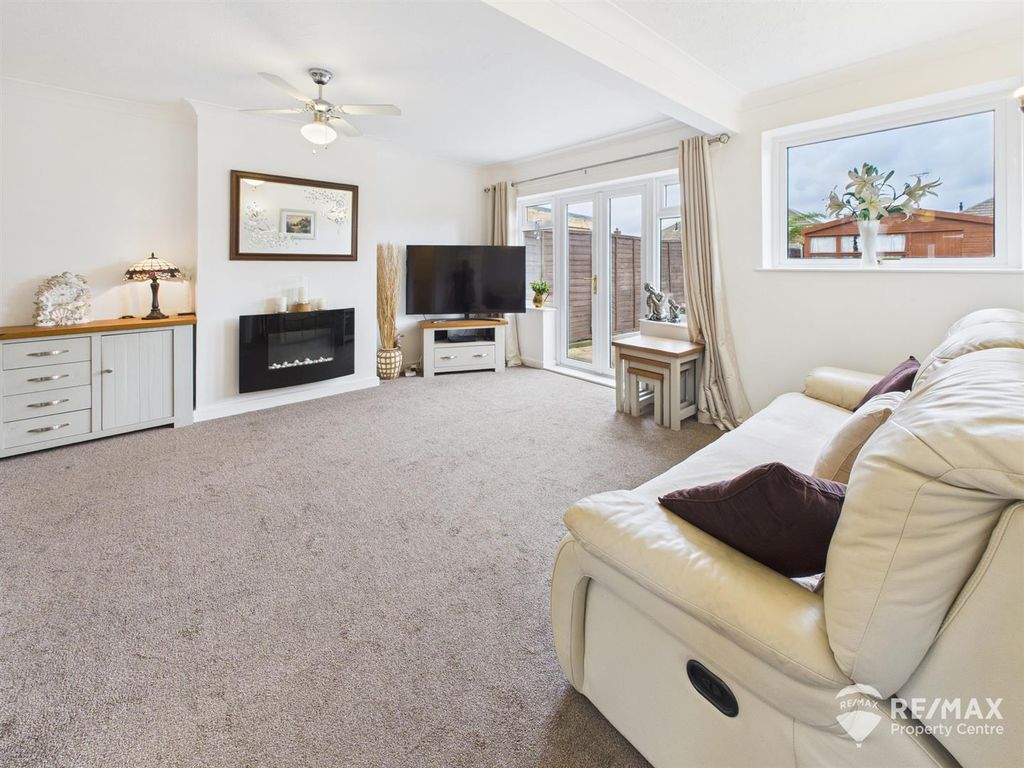 Property photo 3 of 23 Cam02842G0-Pr0261-Still041.Jpg