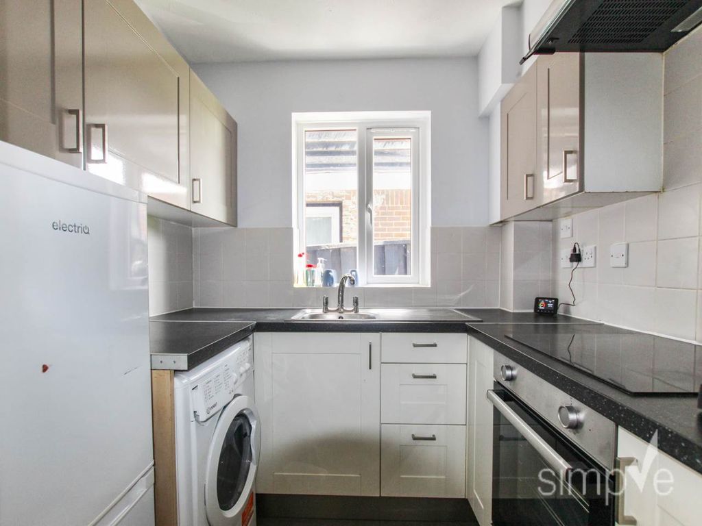 Property photo 1 of 9 Img_3871