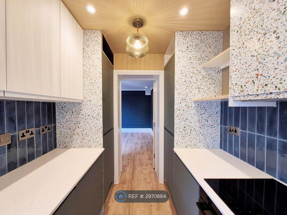 Property photo 2 of 25 Kitchen 1