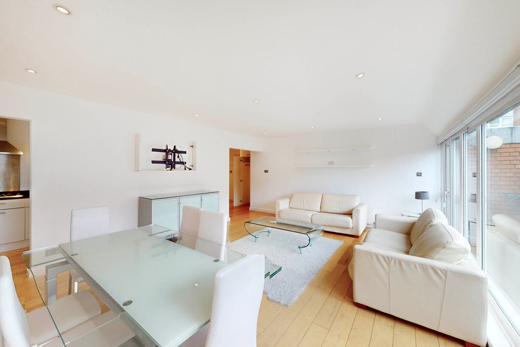 Property photo 2 of 13 Picture No. 09