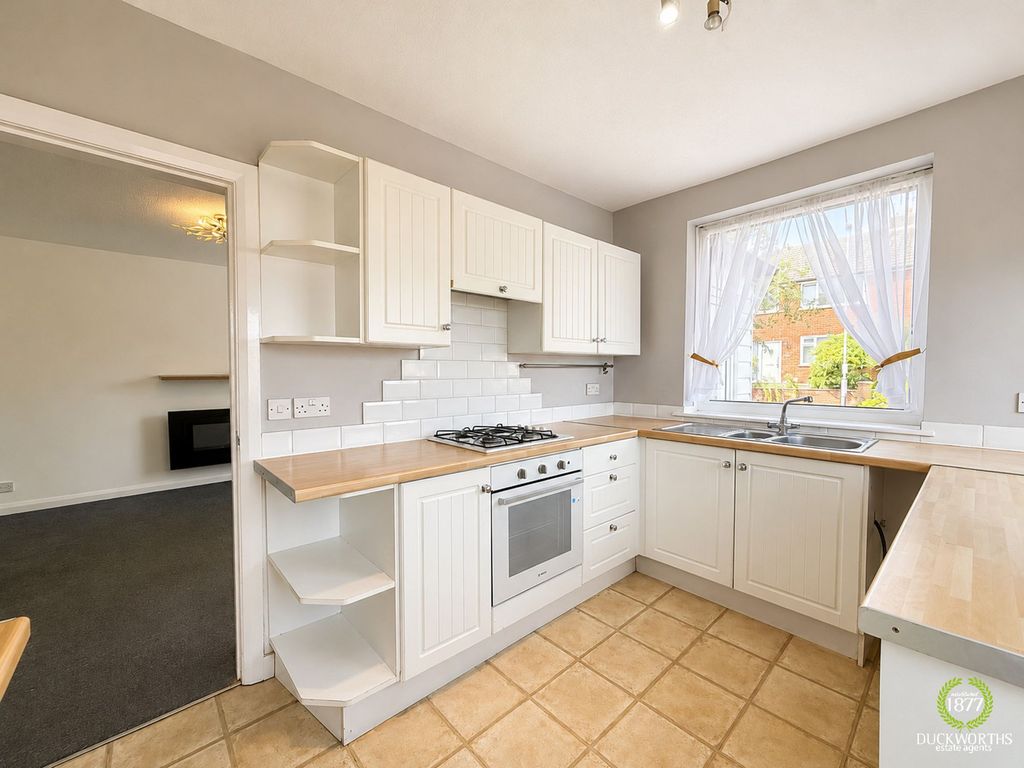 Property photo 2 of 14