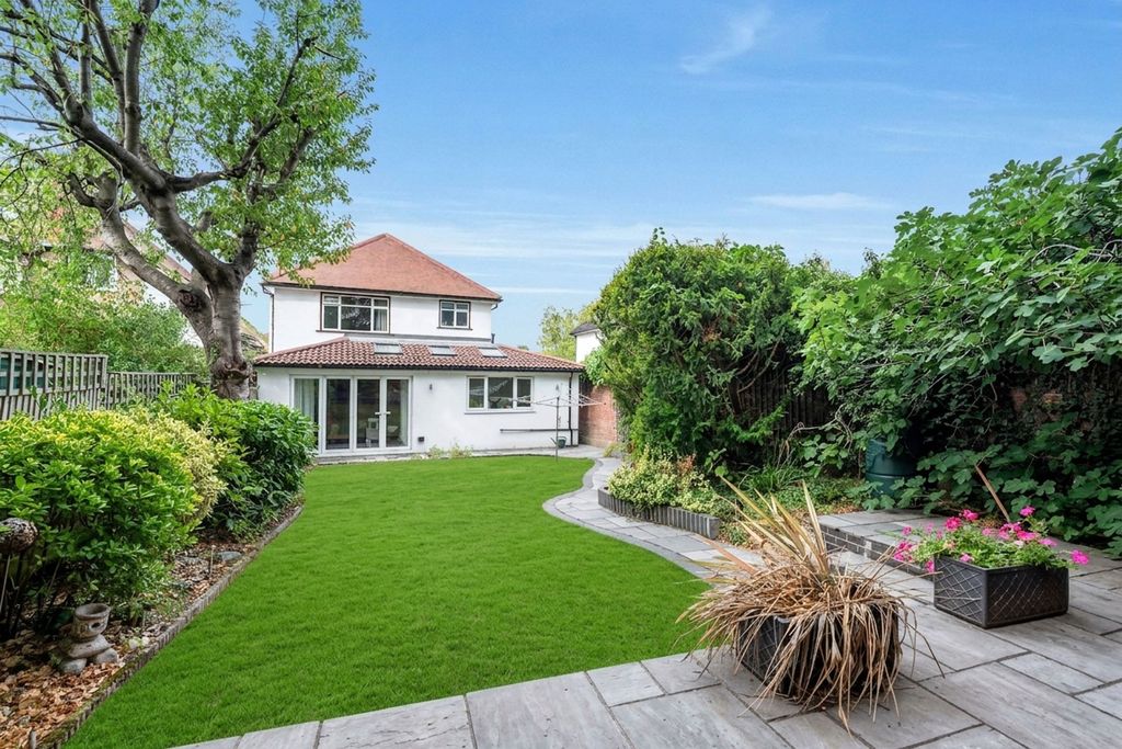 Property photo 1 of 16