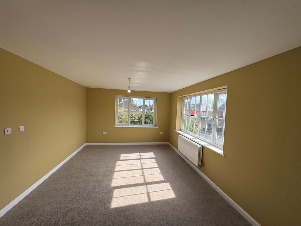 Property photo 3 of 7 Sitting Room