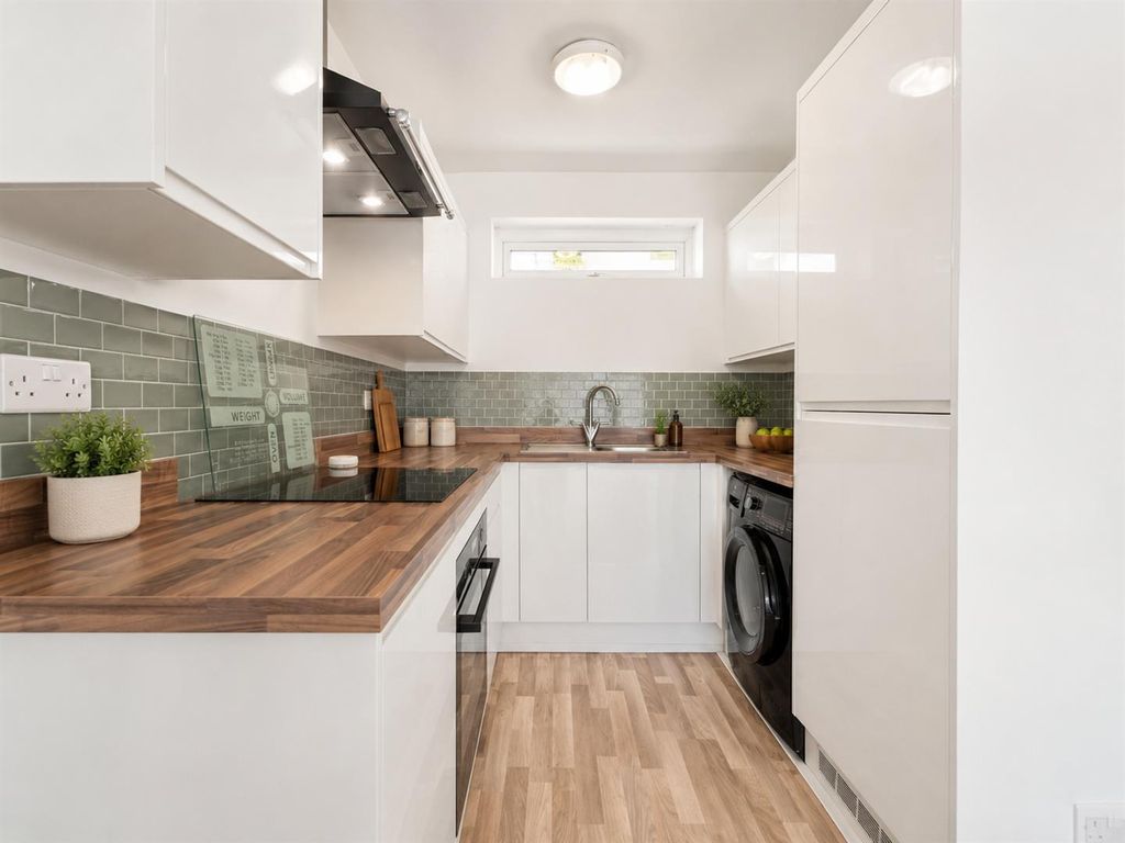 Property photo 1 of 4 3Cfb36Fa-B059-4A4d-B564-173401dc6841.Png