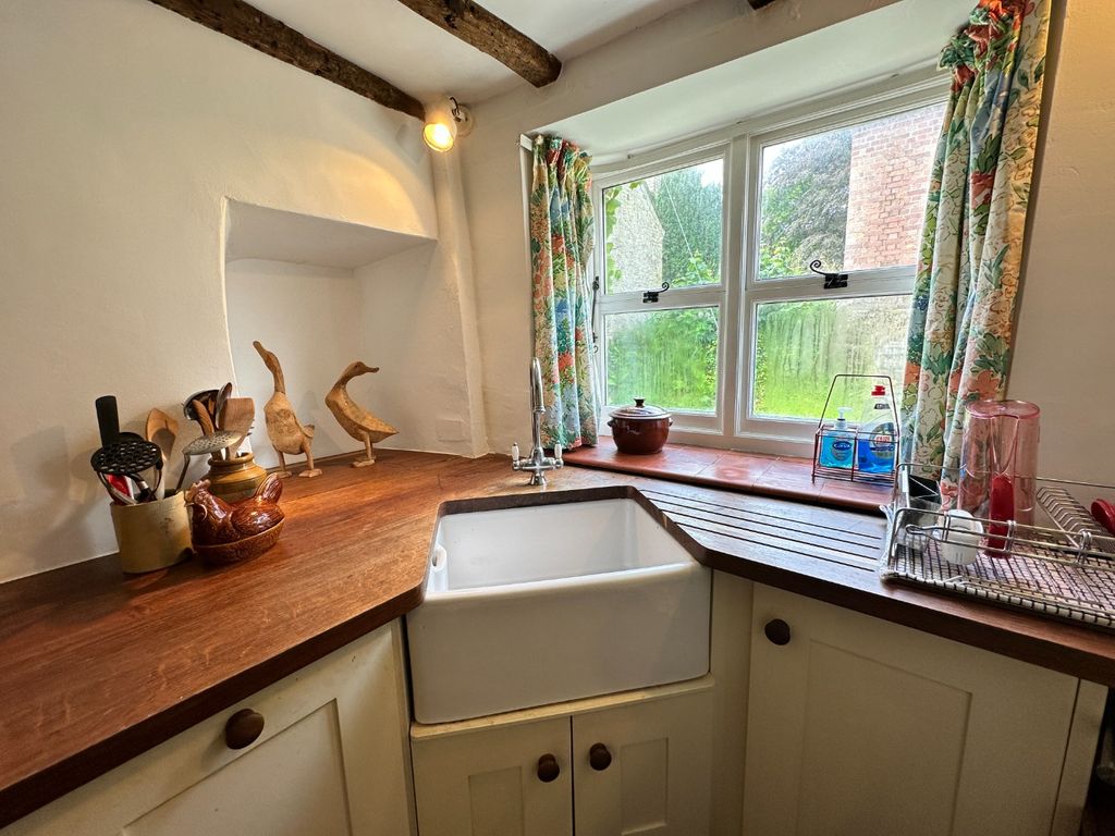 Property photo 2 of 22 5049151