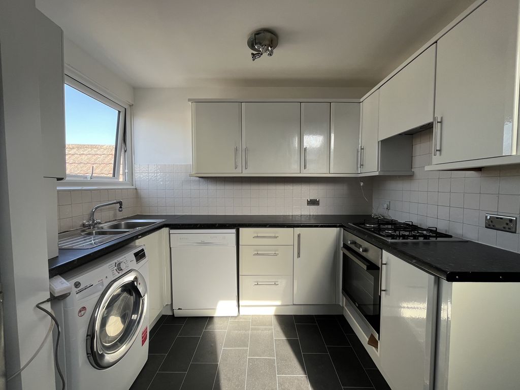 Property photo 2 of 8 Img_4897