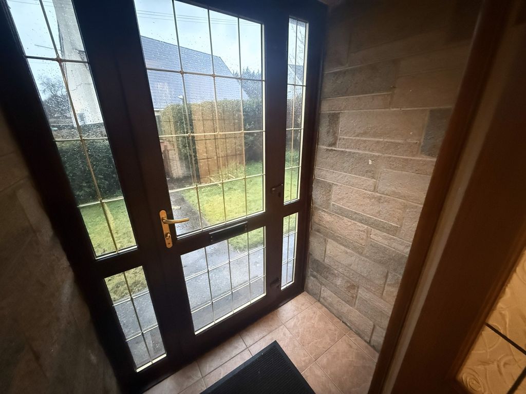 Property photo 3 of 25