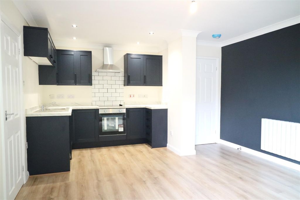 Property photo 3 of 12 Img_8949.Jpg