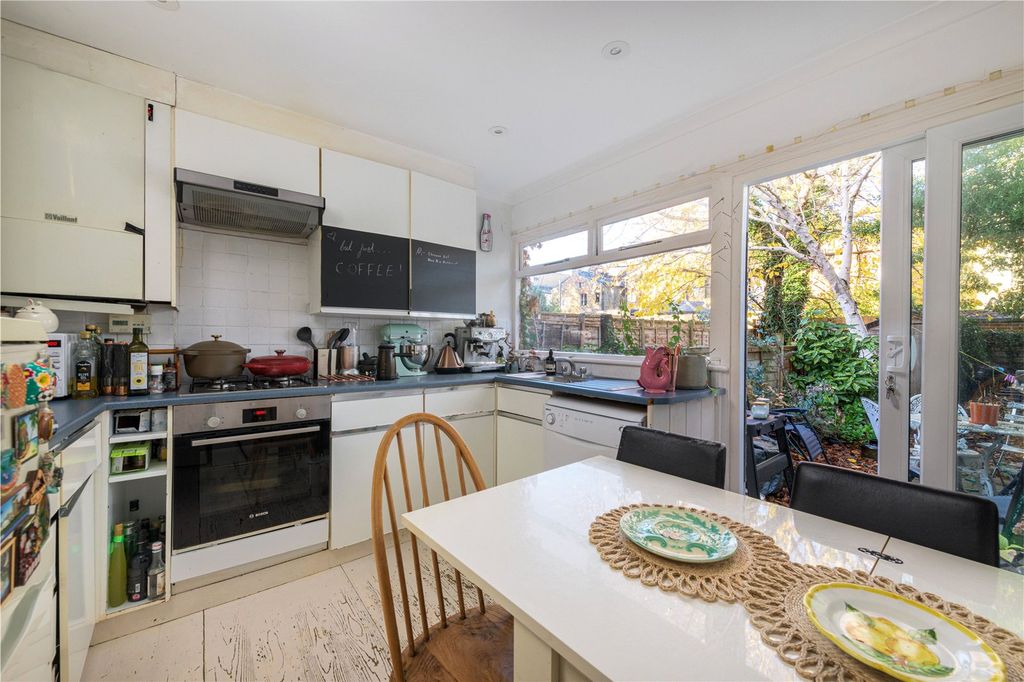 Property photo 2 of 8 Picture No. 09