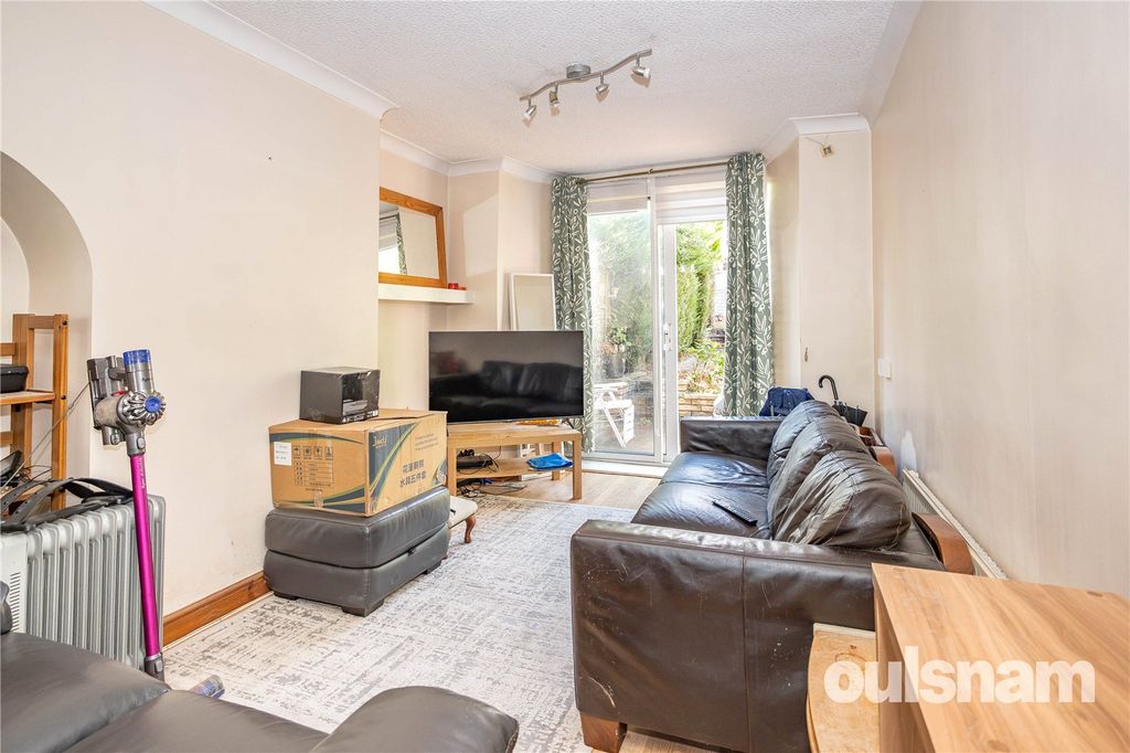 Property photo 3 of 21 Picture No. 10