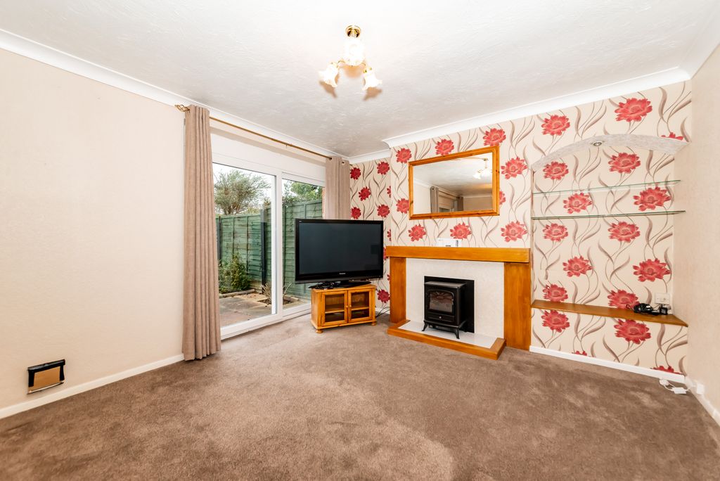 Property photo 3 of 16