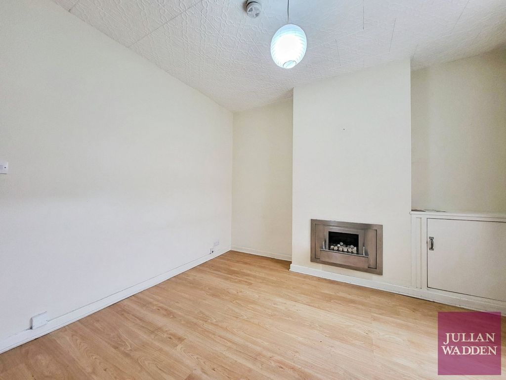 Property photo 2 of 13 Picture 2