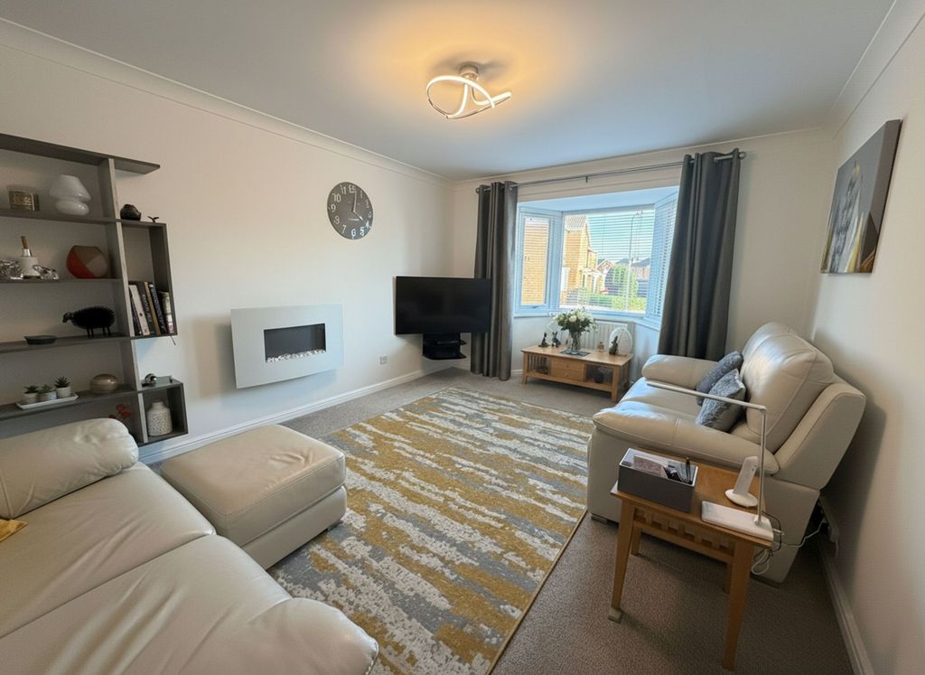 Property photo 2 of 15 Living Room