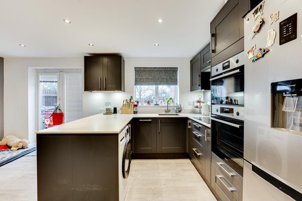 Property photo 3 of 28 20 Bluebell Close, Corby-17.Jpg