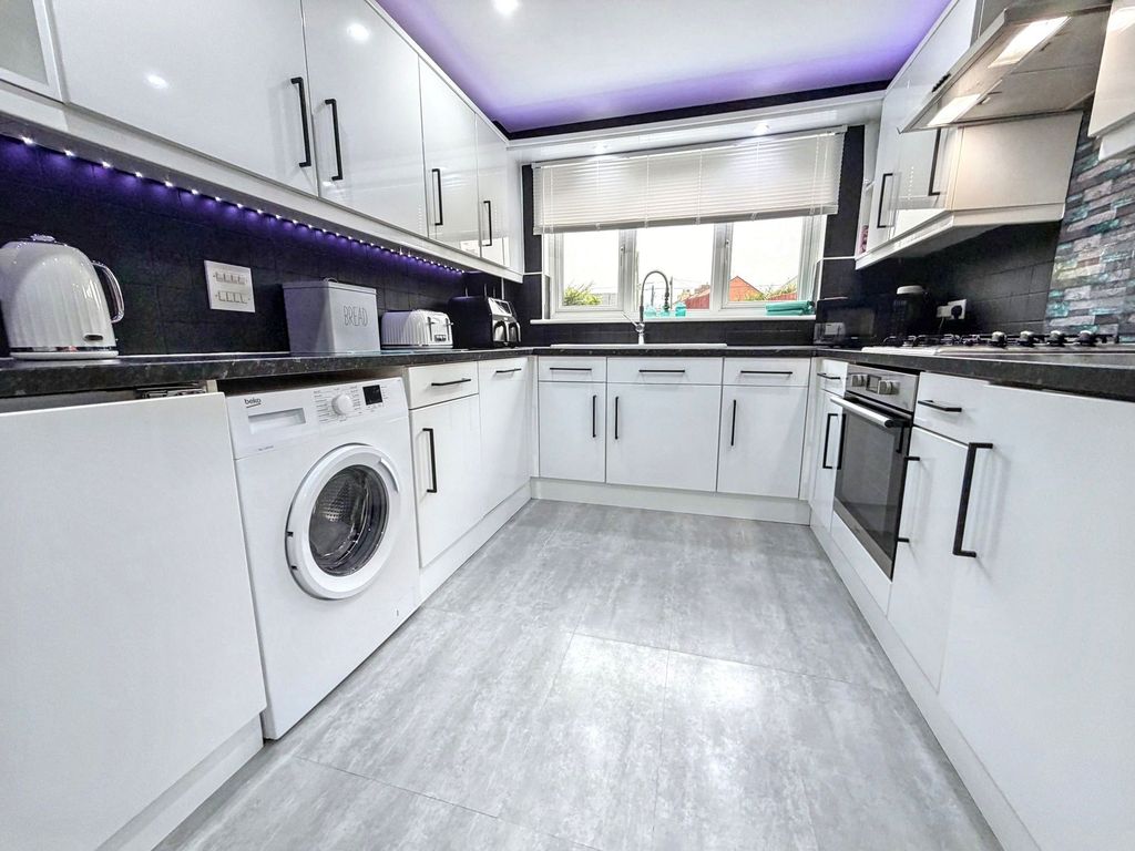 Property photo 3 of 29