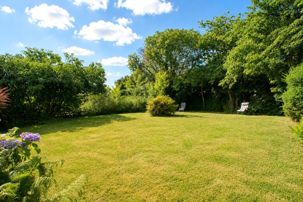 Property photo 3 of 30 Picture No. 24