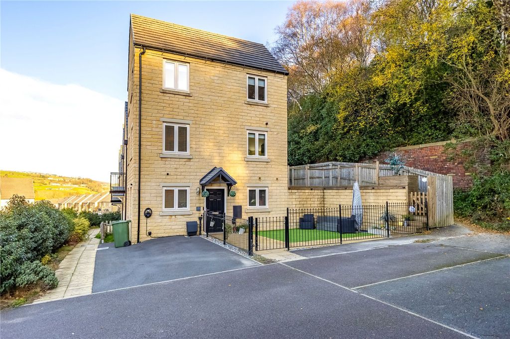 Property photo 1 of 26 Accommodation