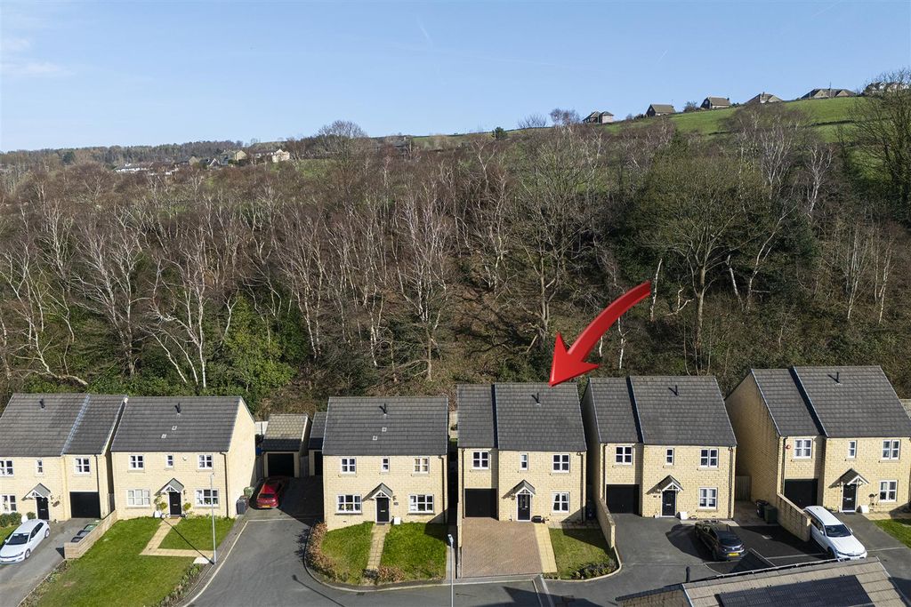 Property photo 1 of 39