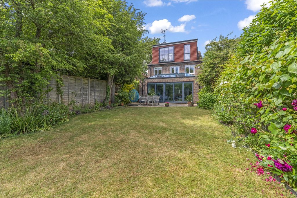 Additional image 10 of 5 bed detached house for saleOld Farm Road, Hampton TW12