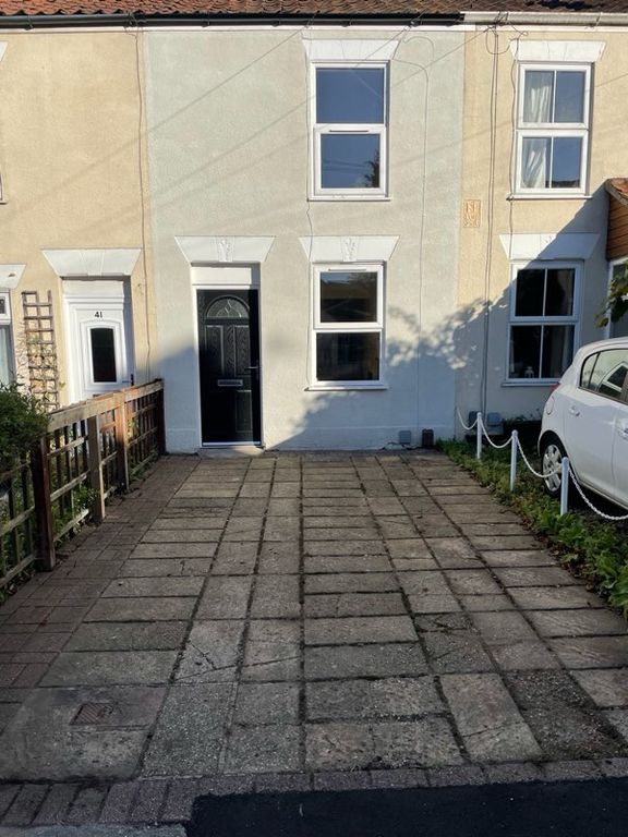 Property photo 1 of 15 Front