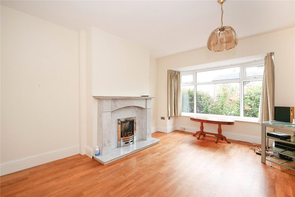 Property photo 3 of 15 Picture No. 21