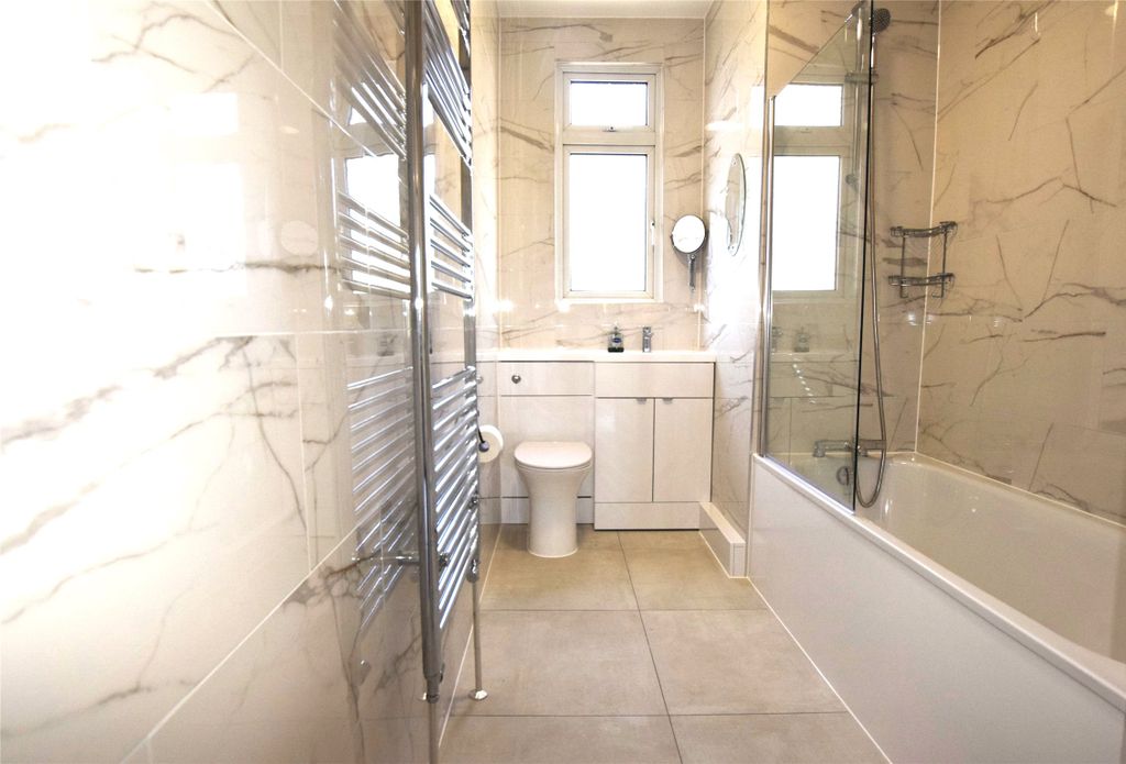 Property photo 3 of 8 Bathroom