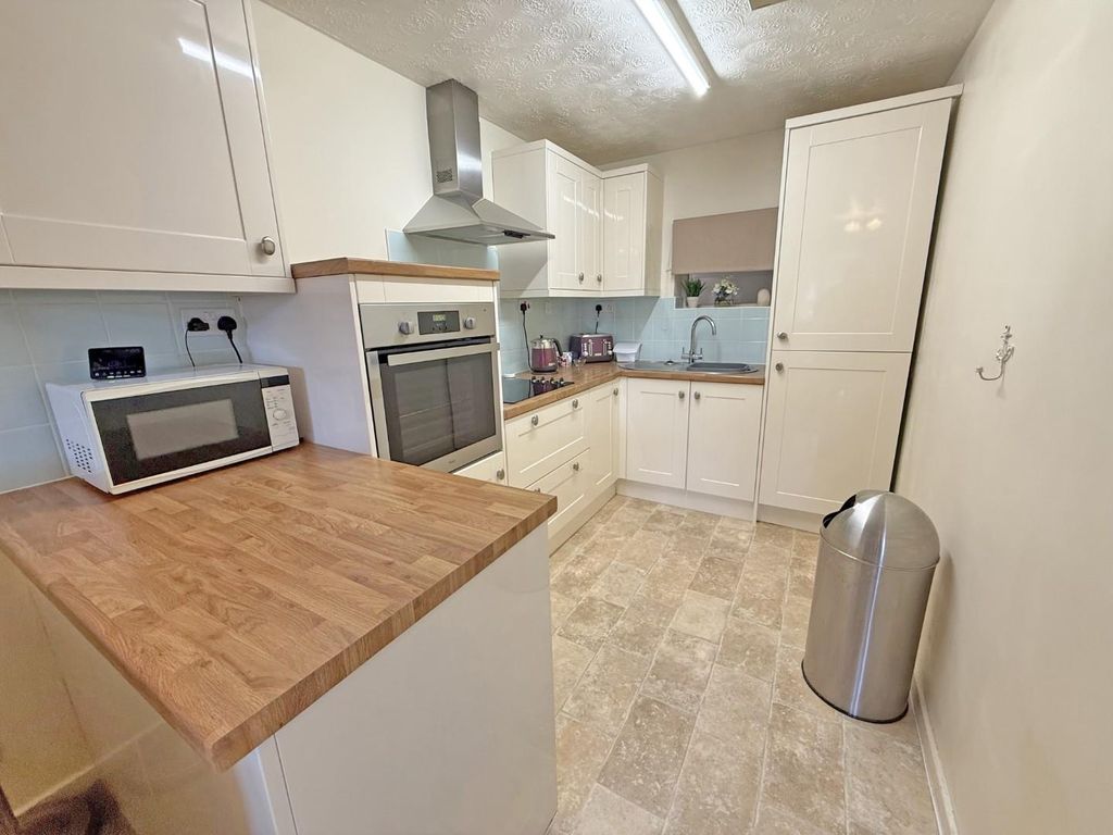 Property photo 2 of 11 Img_1490.Jpg