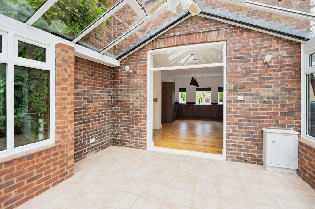 Additional image 6 of 5 bed detached house to rentGoldsmiths Avenue, Crowborough, East Sussex TN6